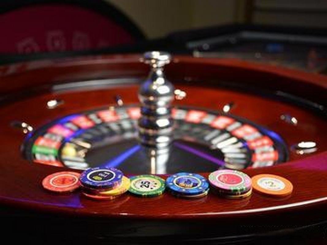 jiliok com Philippines online gaming platform hero banner showing casino and sports options